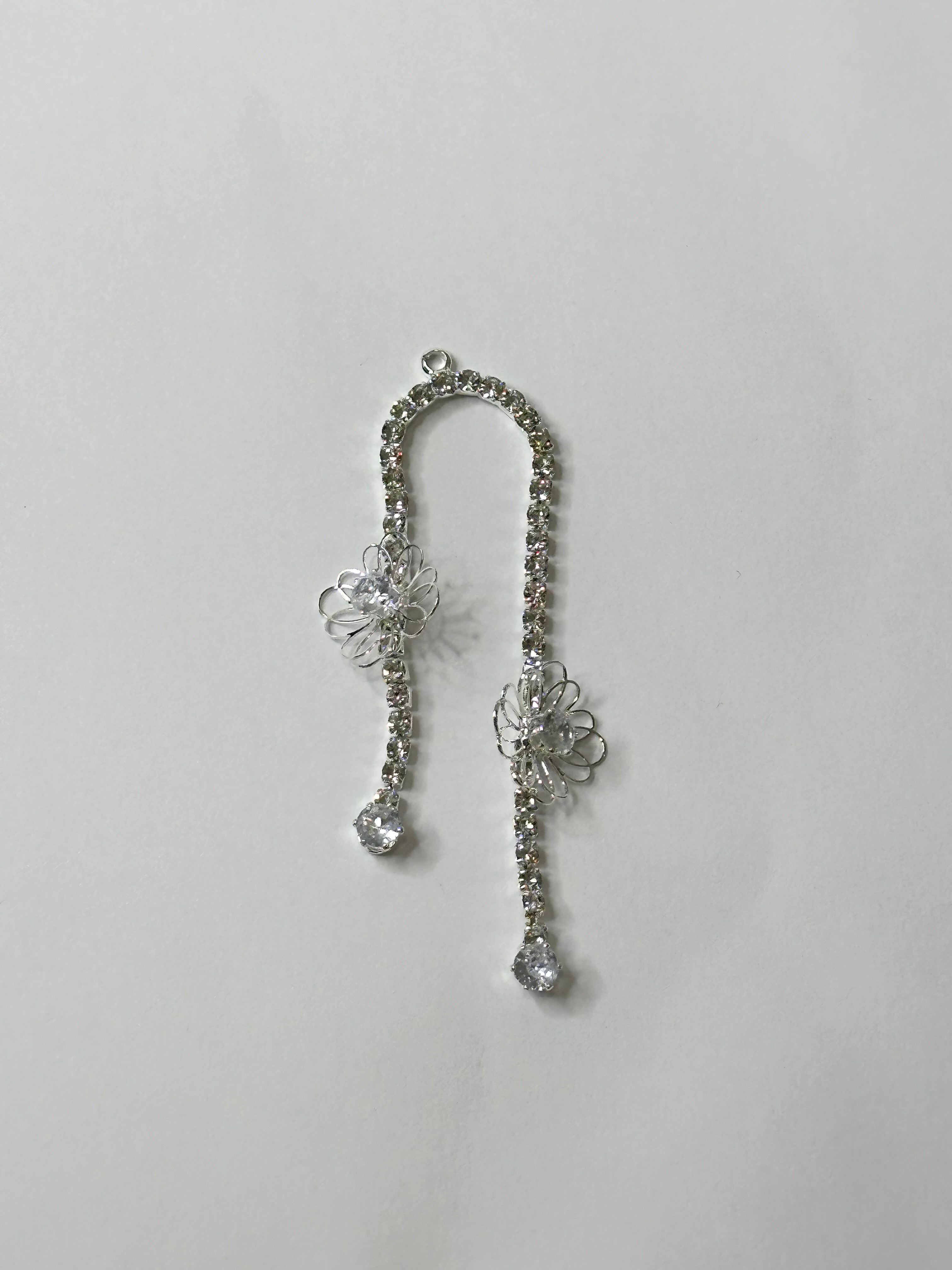 Zircon Dangling Pendant